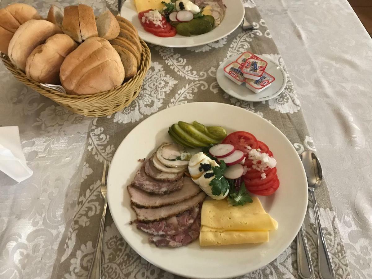Karczma Pod Topolami Ratowo-Piotrowo Exterior foto
